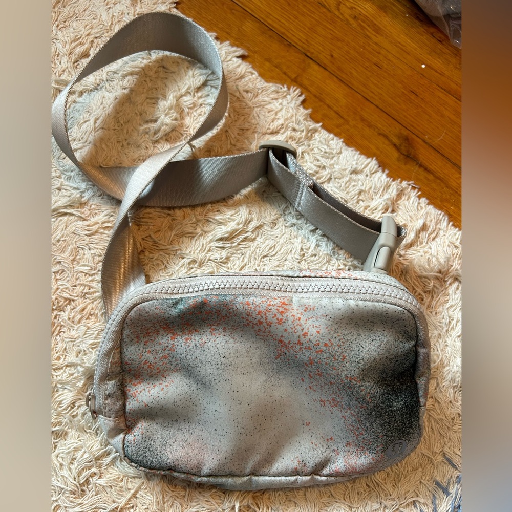 Lulu Lemon Belt Bag